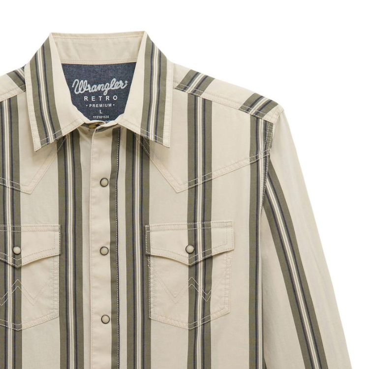 Wrangler 112381538 Men's Retro Premium Long Sleeve Snap Shirt - Modern Fit - Green/Ecru