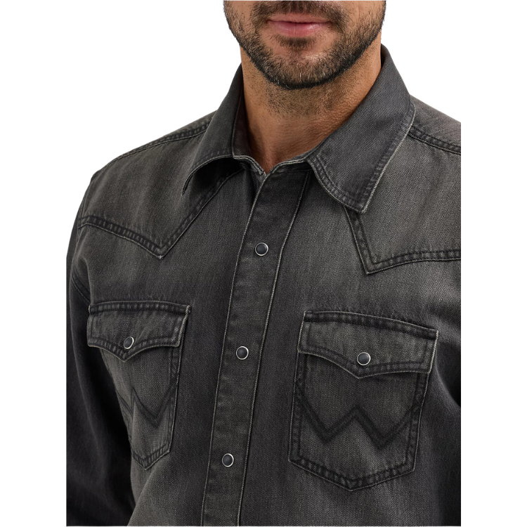 Wrangler 112356598 Men's Retro® Premium Long Sleeve Shirt - Modern Fit - Washed Black