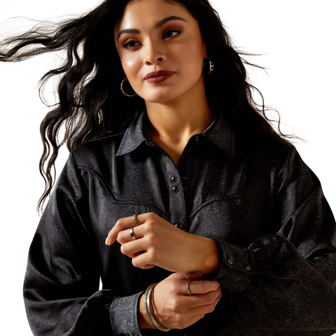 Ariat 10065941 WMS JOLIE SNP LS SHRT BLACK