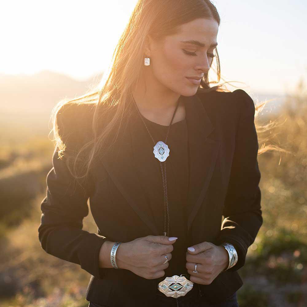 Montana Silversmith BT190TQ Southwest Skies Scalloped Bolo Tie